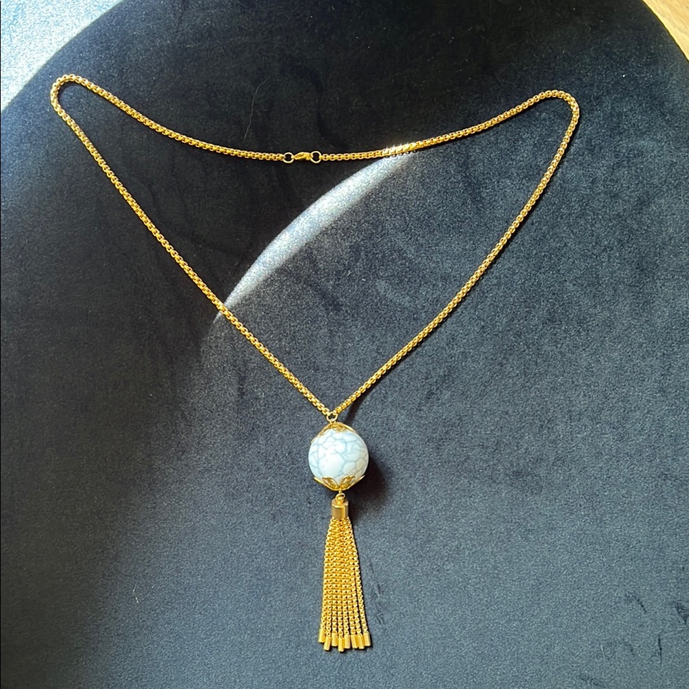Elegant Gold Necklace with Tassel Pendant